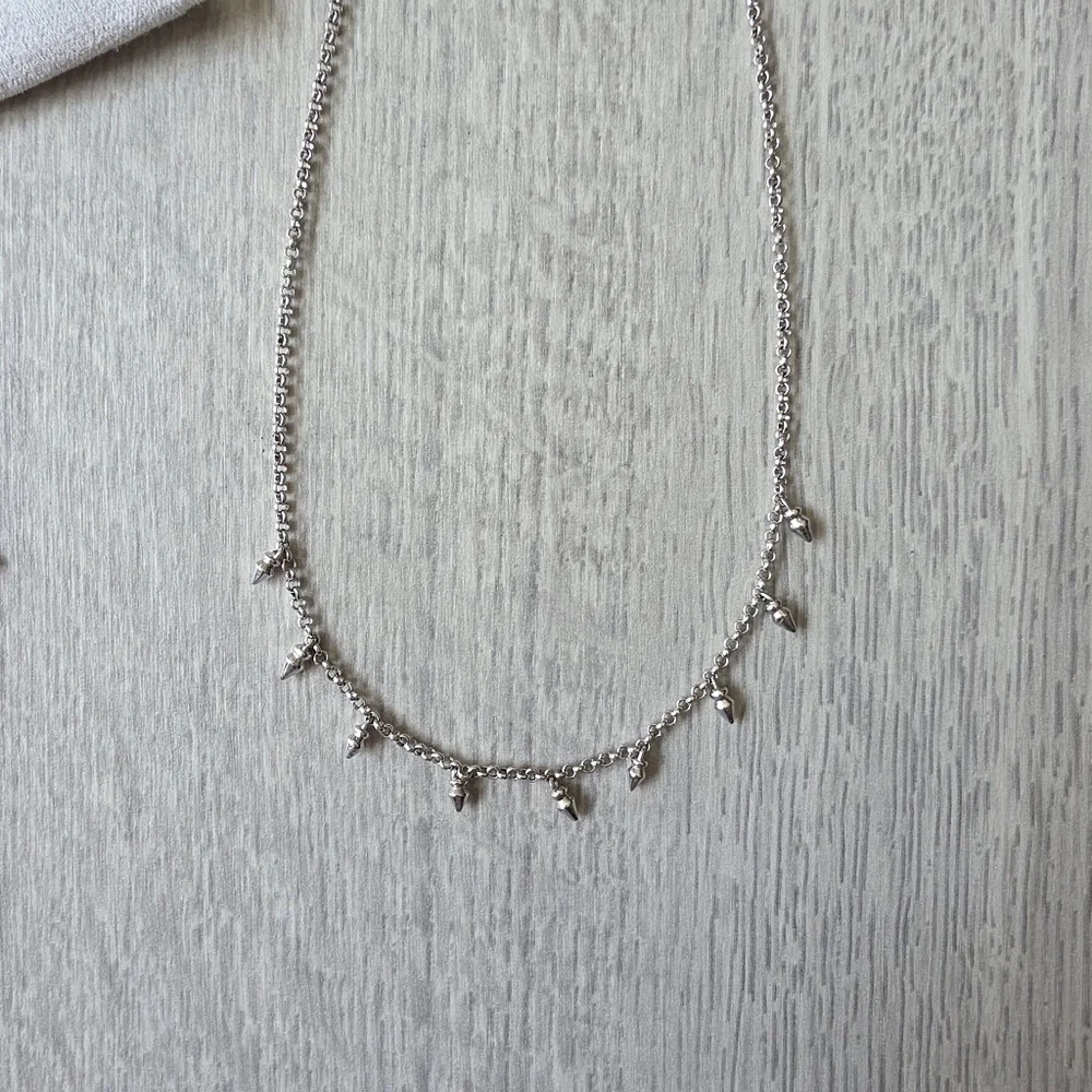 Kendra Scott Addision Chocker Necklace - Picture 2 of 7